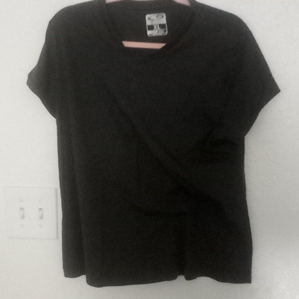 SIZE EXTRA LARGE BLACK CHAMPION SHIRT, NBA, CONCERT, BAR, DANCE, WORK, CONSTRUCT